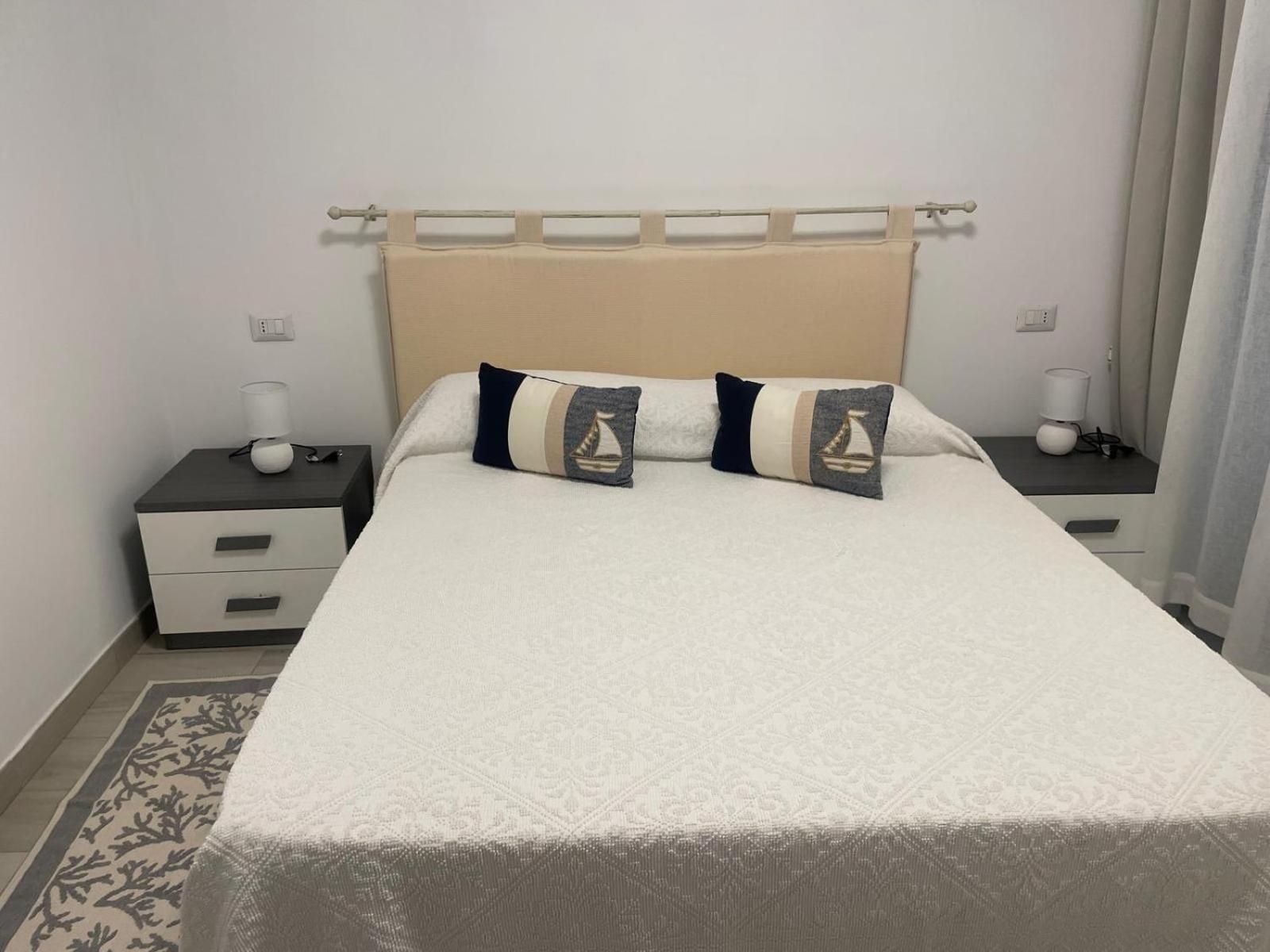 Camelia'S House Apartment ออลเบีย ห้อง รูปภาพ